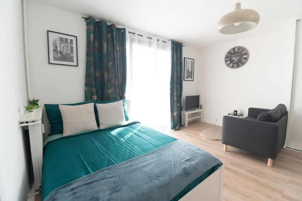 Le Citadin-T1-28M2-Pte Paris M7 Le Kremlin-Bicêtre Exterior foto