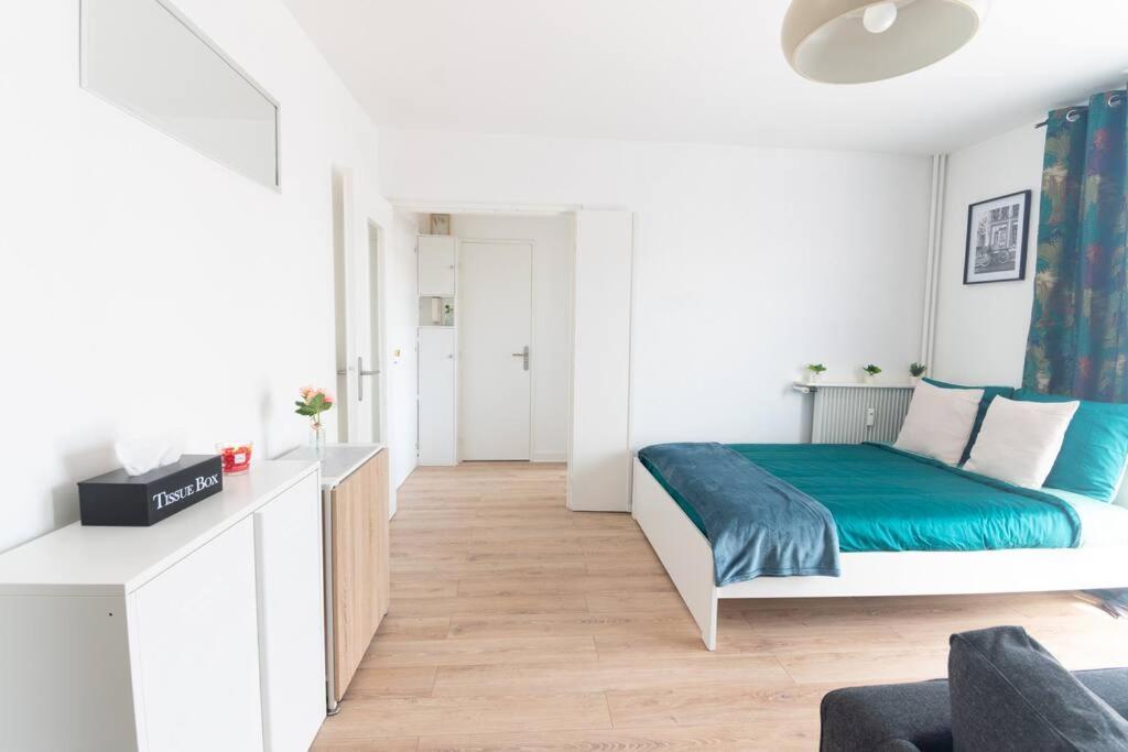 Le Citadin-T1-28M2-Pte Paris M7 Le Kremlin-Bicêtre Exterior foto