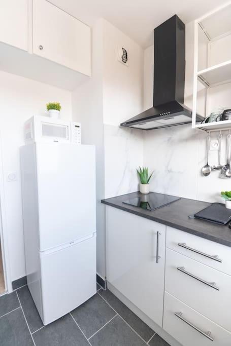 Le Citadin-T1-28M2-Pte Paris M7 Le Kremlin-Bicêtre Exterior foto